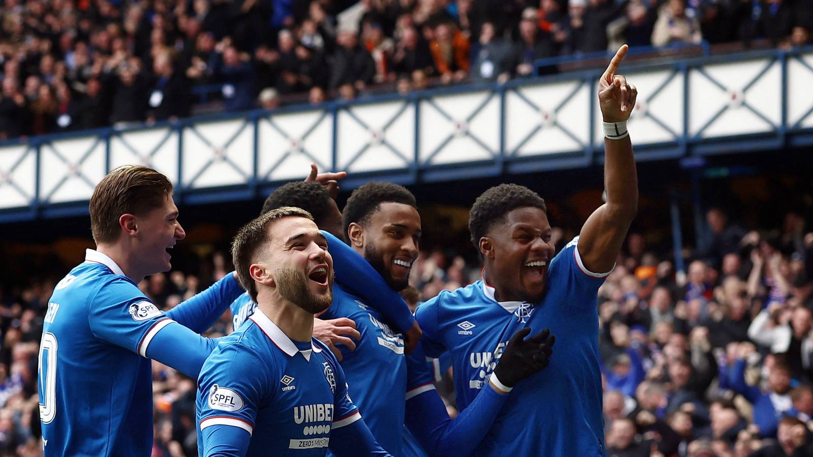 Rangers open direct talks with in-demand player with Gers 'close' to asking price