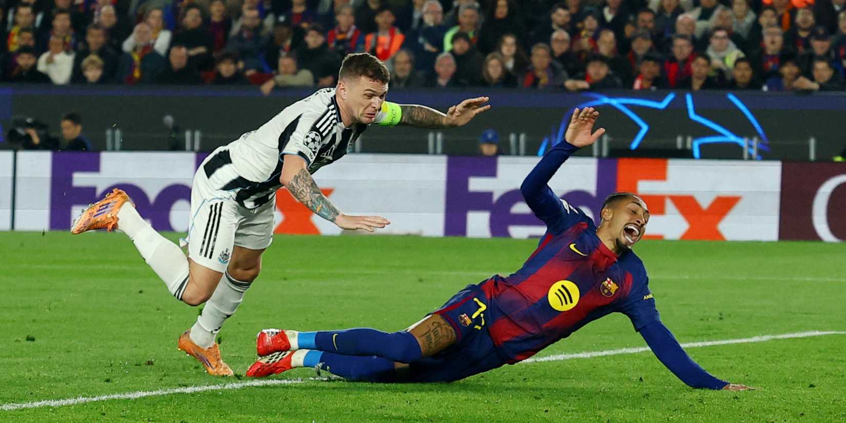 kieran trippier fouls raphinha vs barcelona