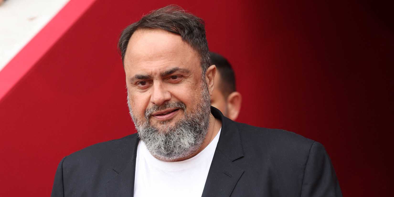 Evangelos Marinakis, técnico do Nottingham Forest, antes do jogo