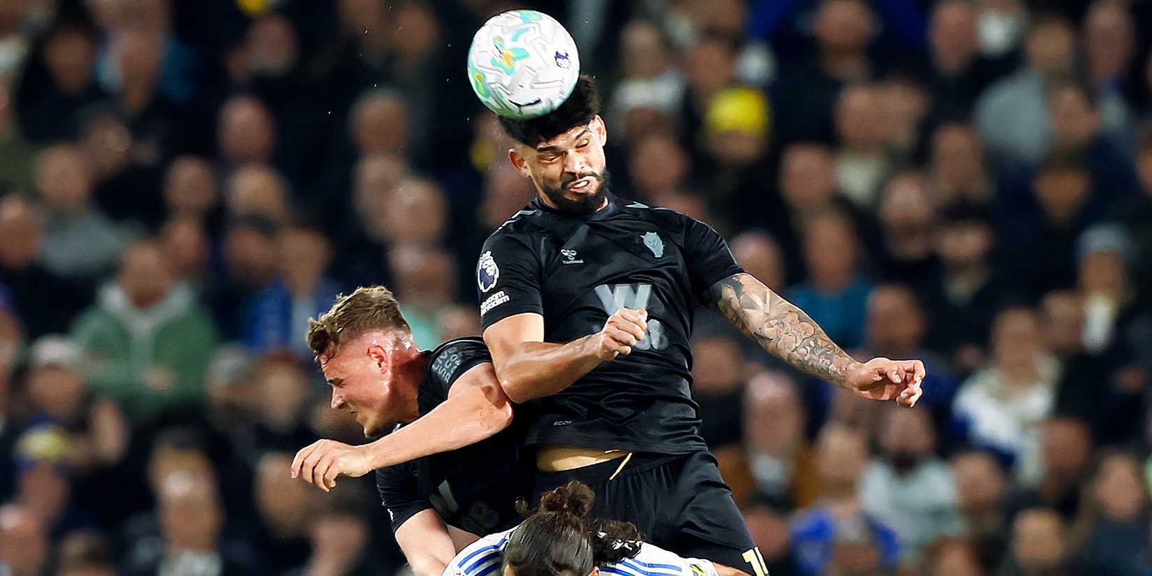 Omar Aldrit em ação pelo Sunderland-1