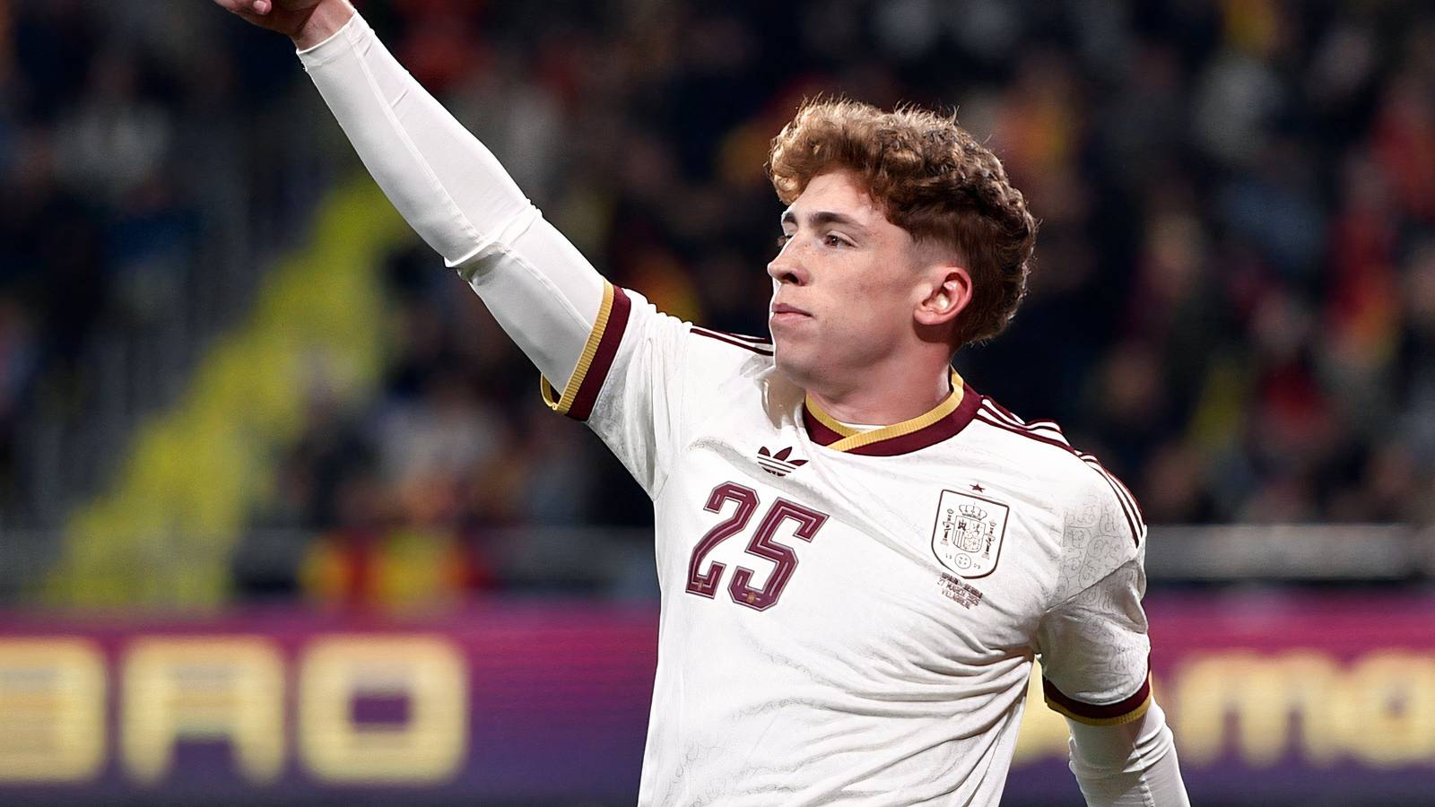 He'd be better than Munoz: Newcastle hold talks to sign £20m winger