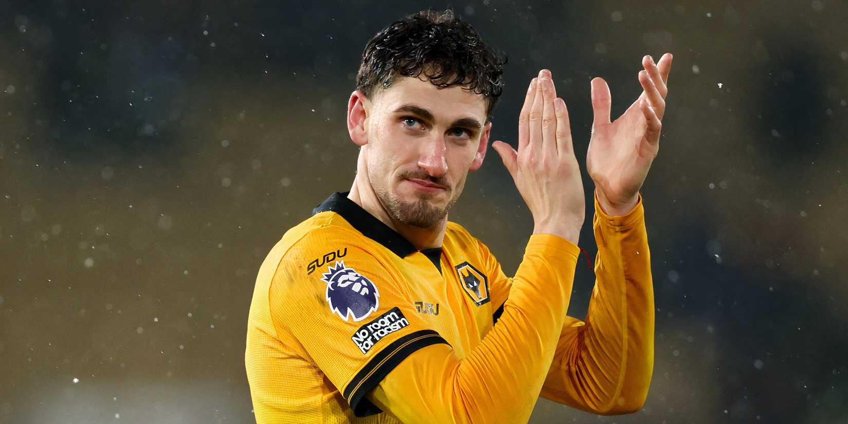 Lobos defendem Santiago Bueno