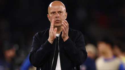 Arne-Slot-Liverpool-PSG