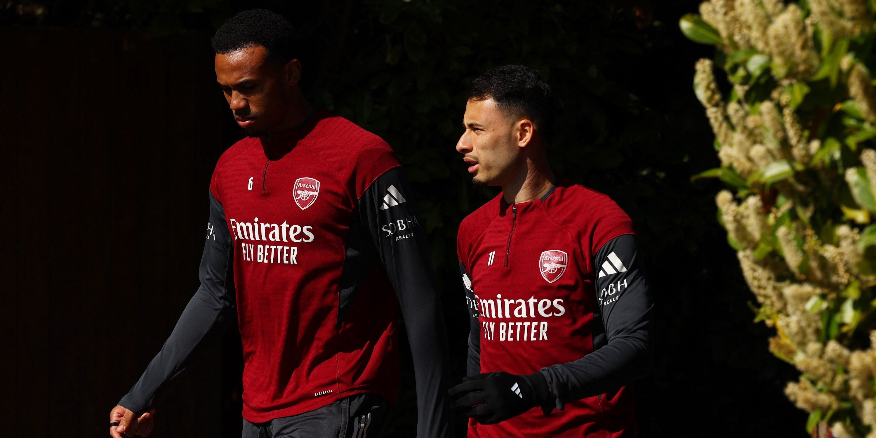 Arsenal's Gabriel Magalhaes and Gabriel Martinelli during training