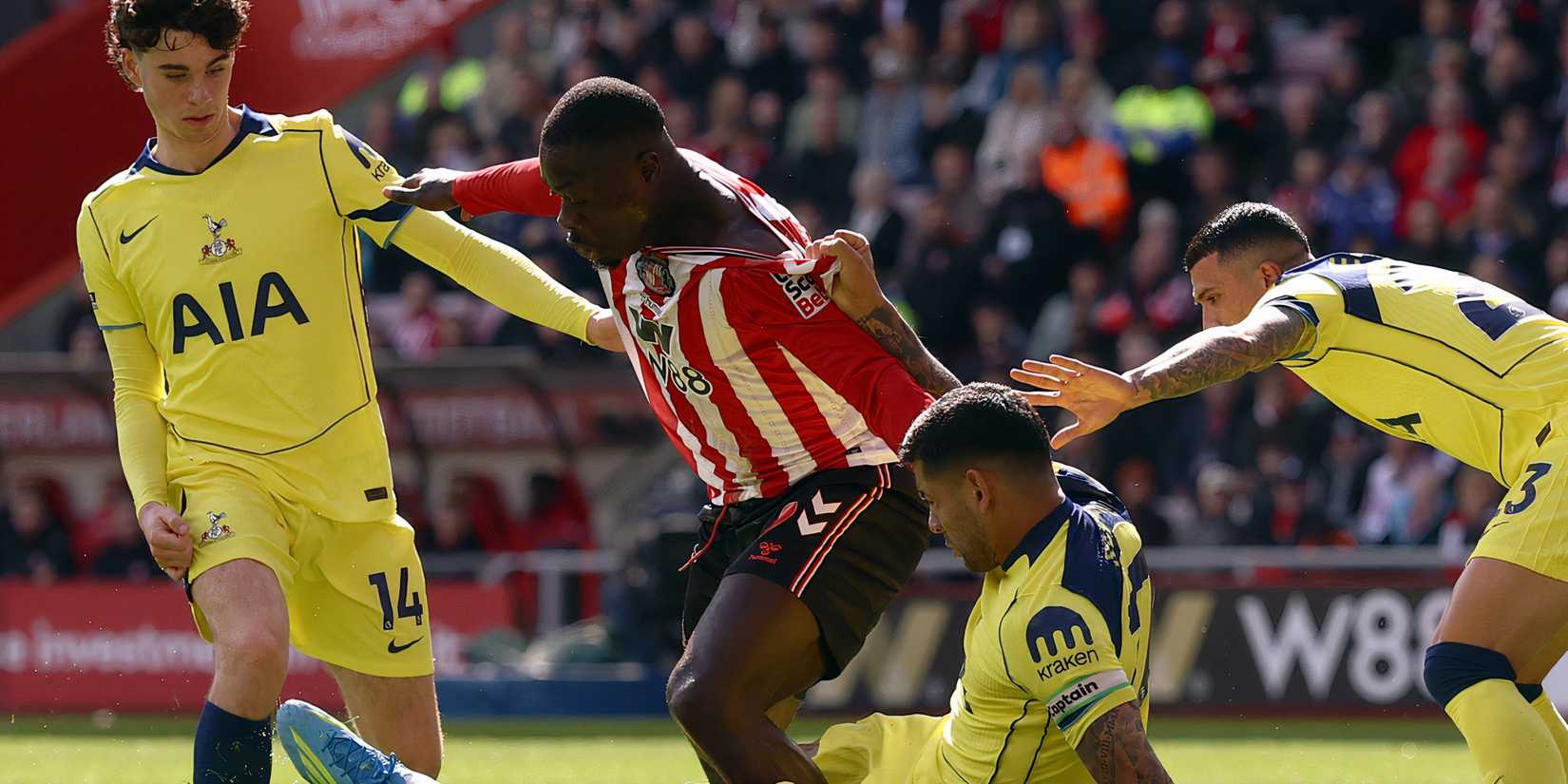 brobbey-sunderland-spurs