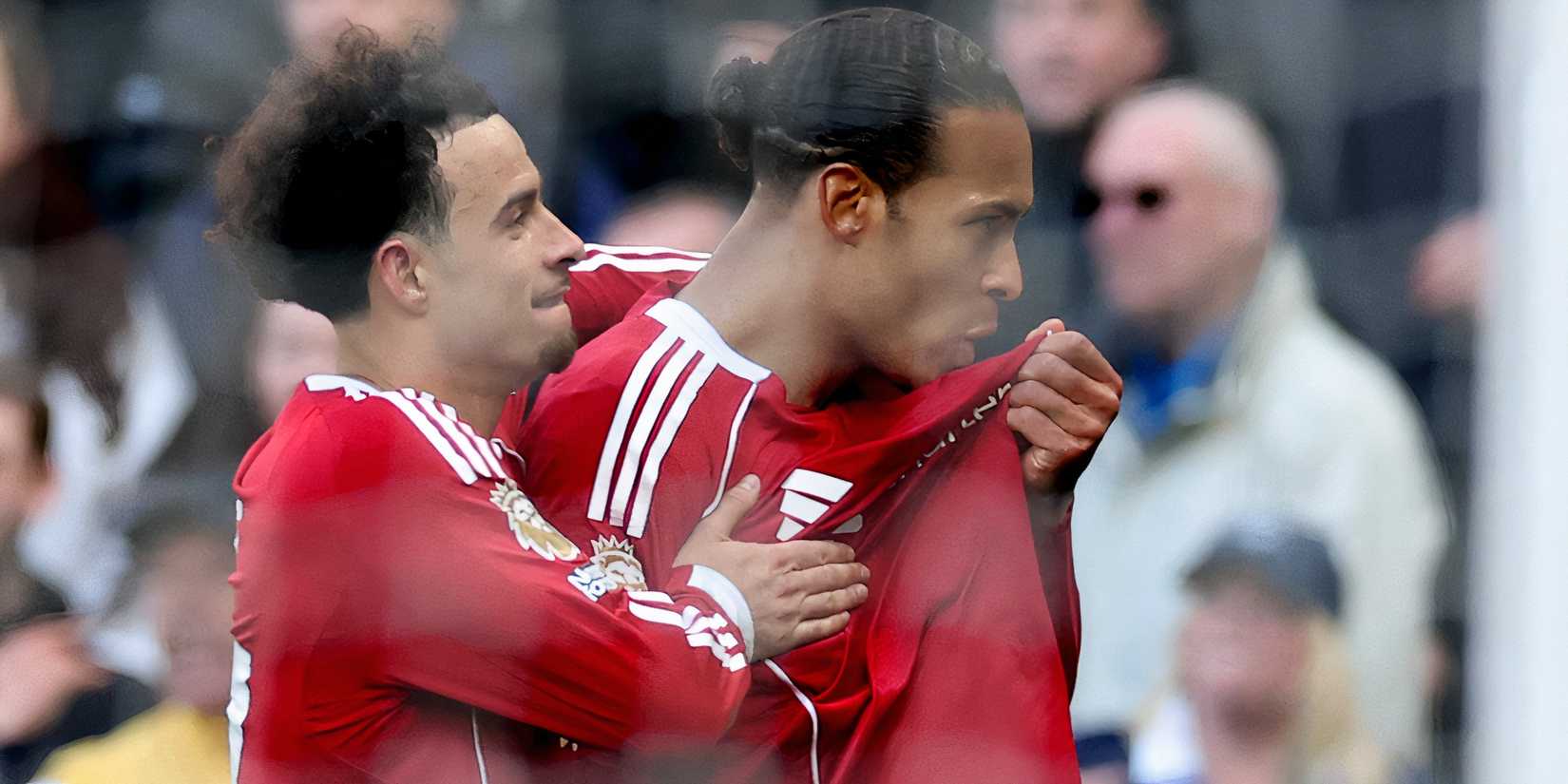 curtis-jones-van-dijk-liverpool