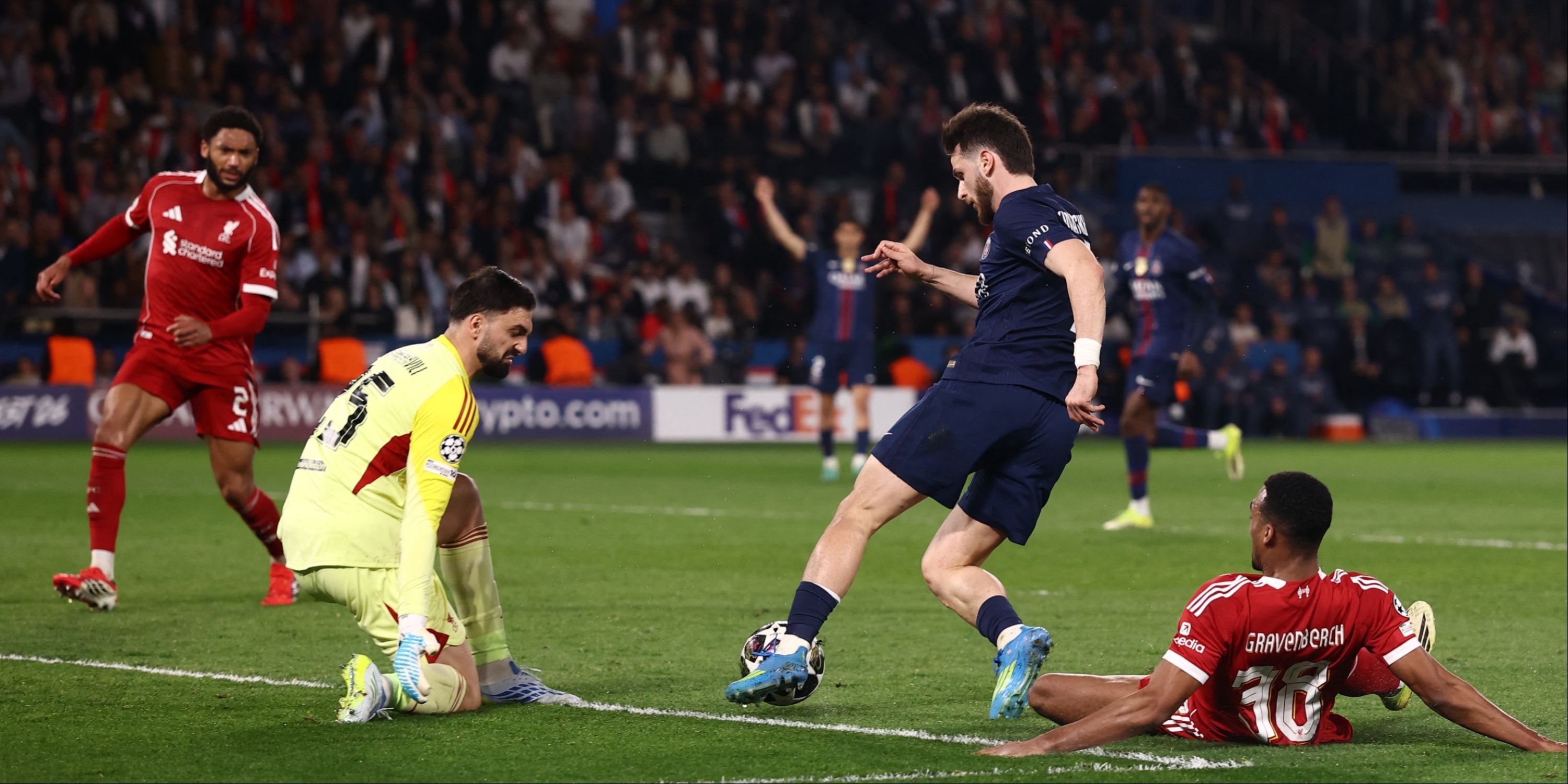 Mamardashvili-PSG-Liverpool