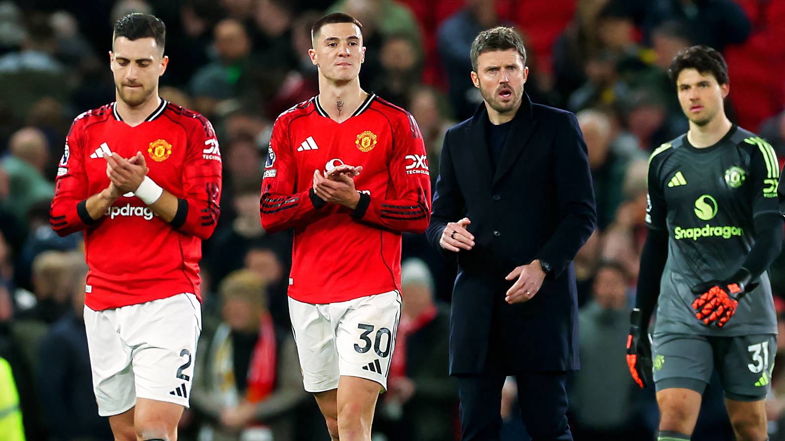 Carrick should drop the Man Utd star who has fewer touches than Lammens and Sesko Carrick should drop the Man Utd star who has fewer touches than Lammens and Sesko