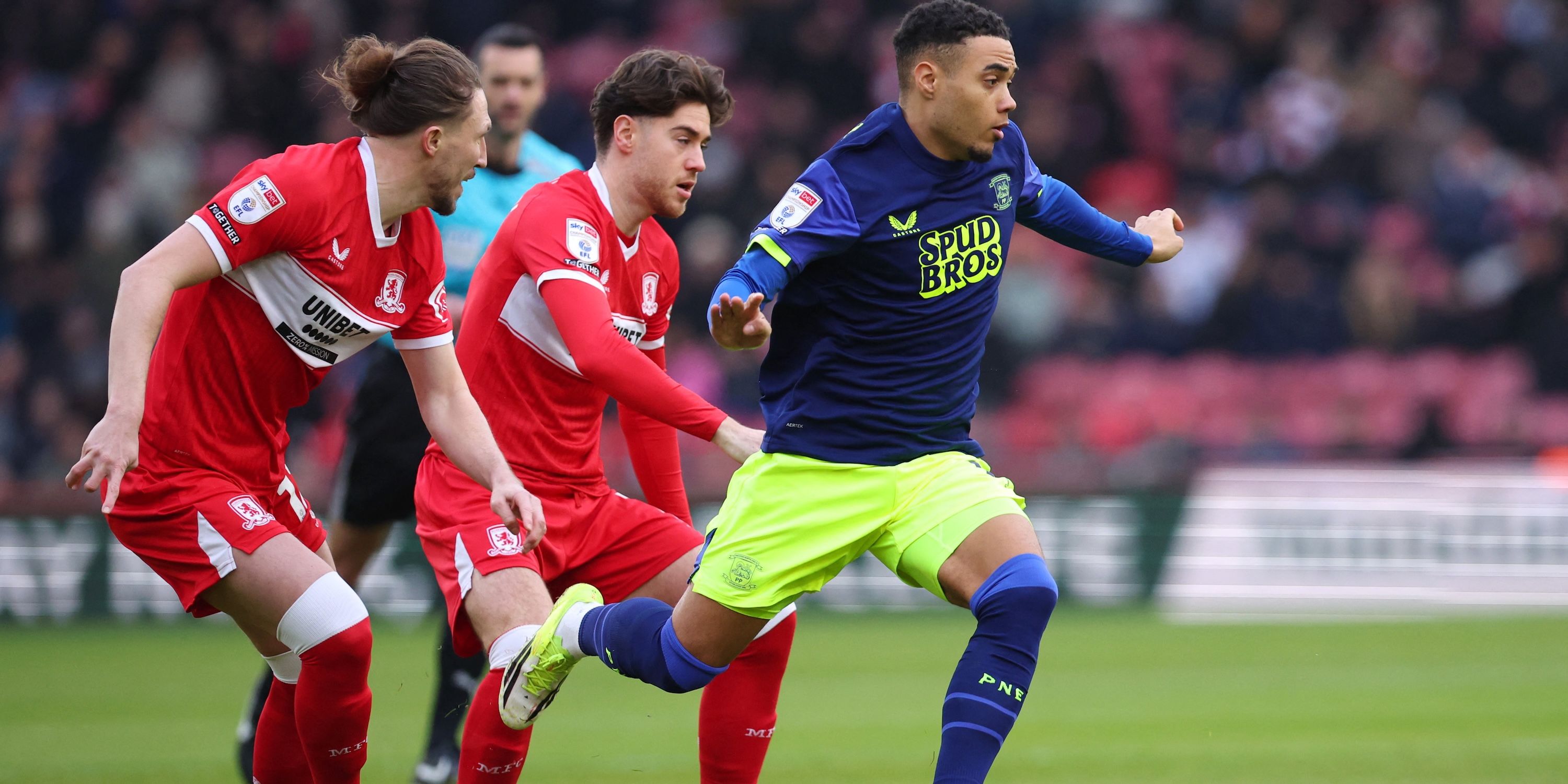 Preston North End's Lewis Dobbin in action with Middlesbrough's Hayden Hackney and Luke Ayling