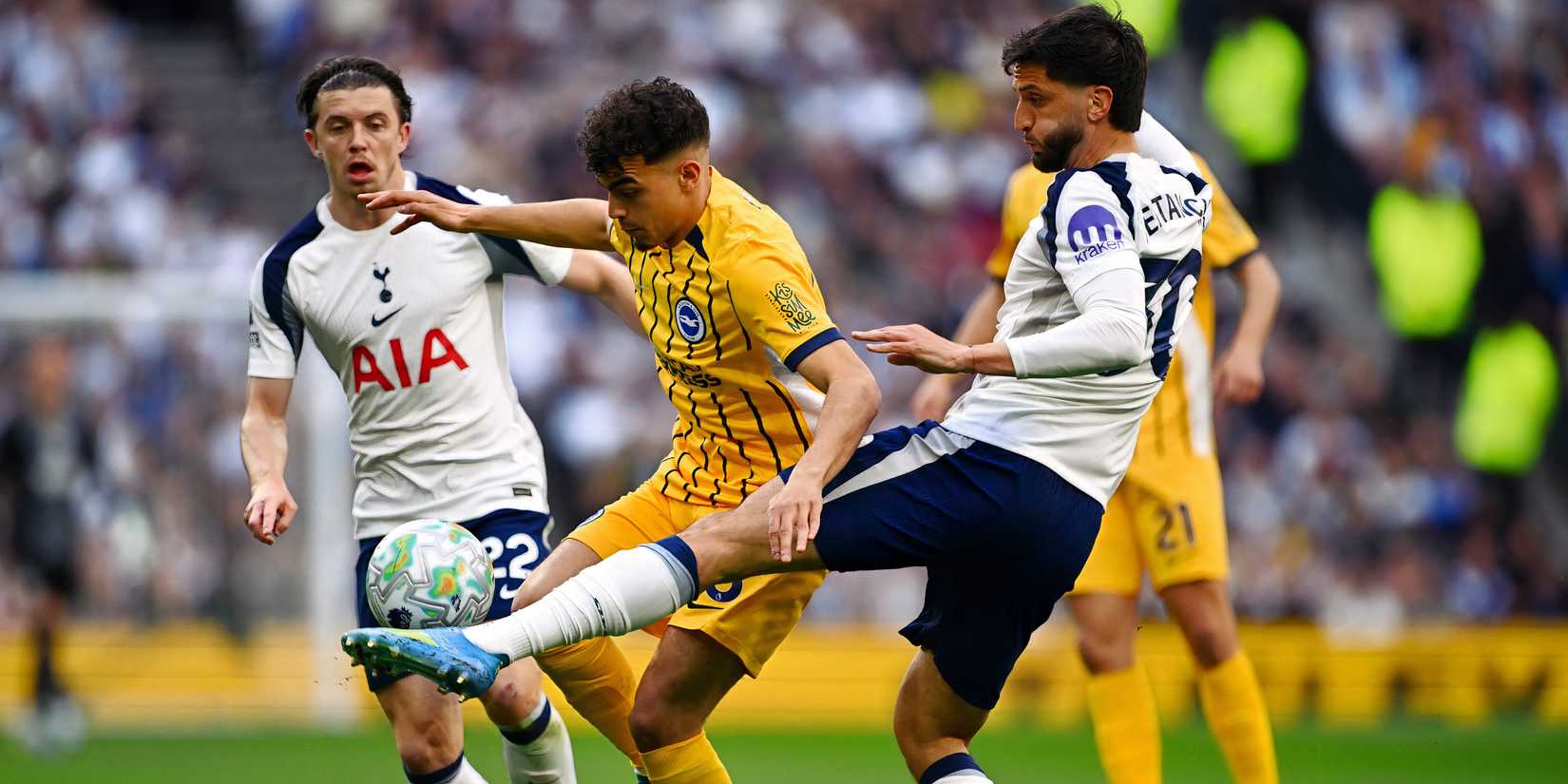Rodrigo Bentancur pelo Tottenham
