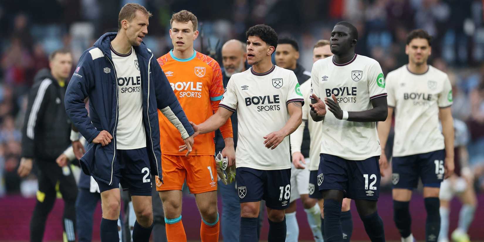 West Ham United's Tomas Soucek, Mads Hermansen, Mateus Fernandes, and El Hadji Malick Diouf