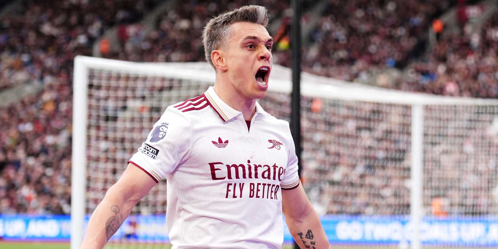 Arsenal-Leandro-Trossard
