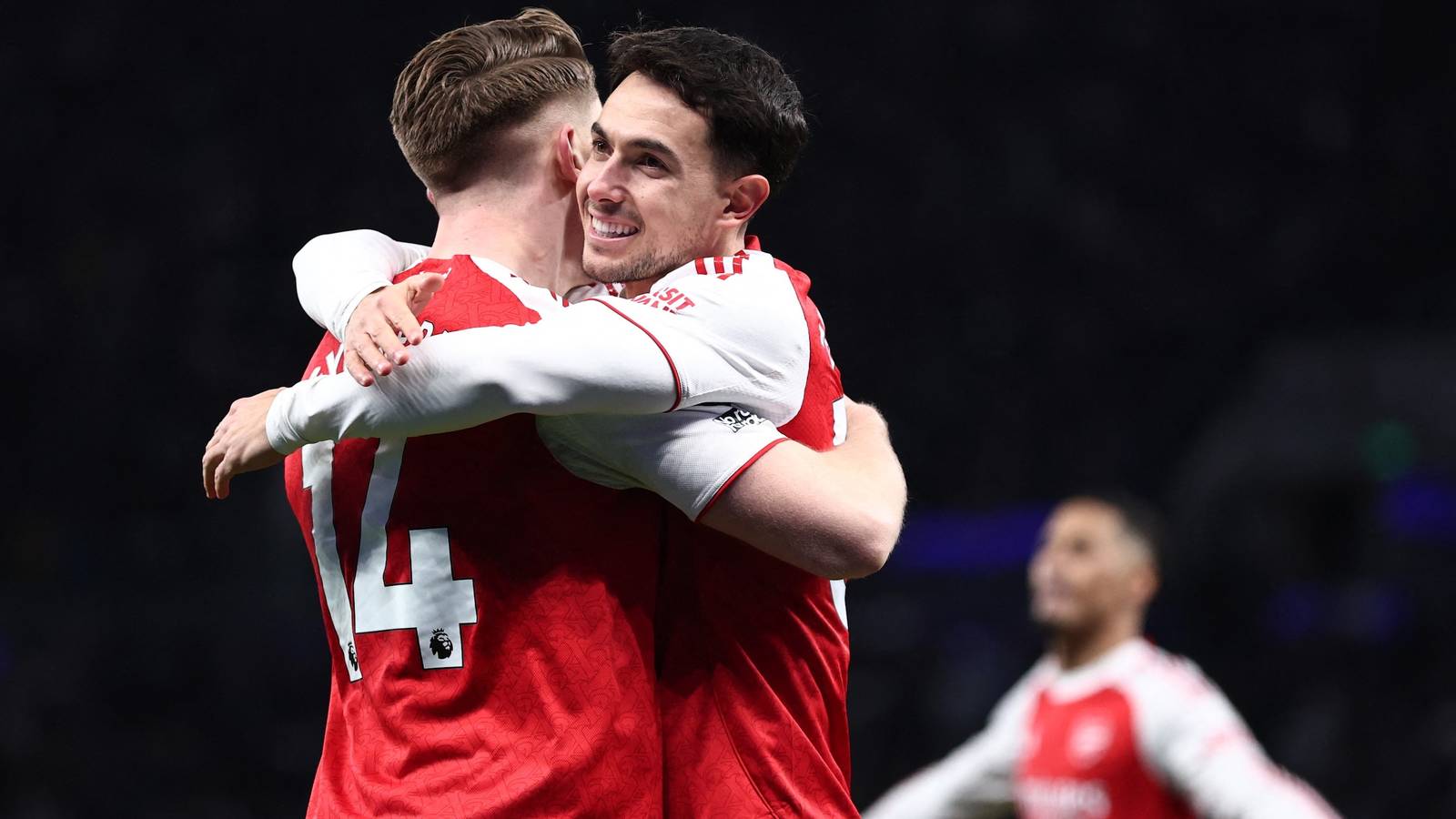 Arsenal Incar Gelandang Premier League £80 Juta, Dinilai Lebih Unggul dari Zubimendi
