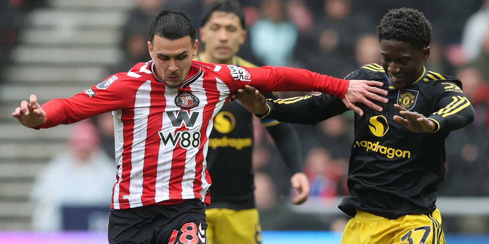 enzo-le-fee-sunderland-man-utd