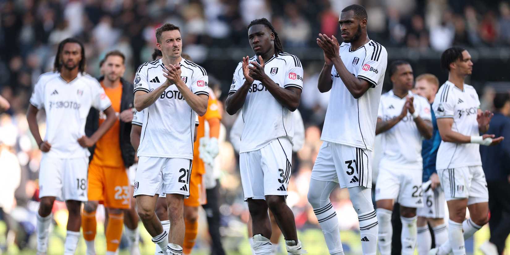 Timothy Castagne, Calvin Bassey e Issa Diop do Fulham