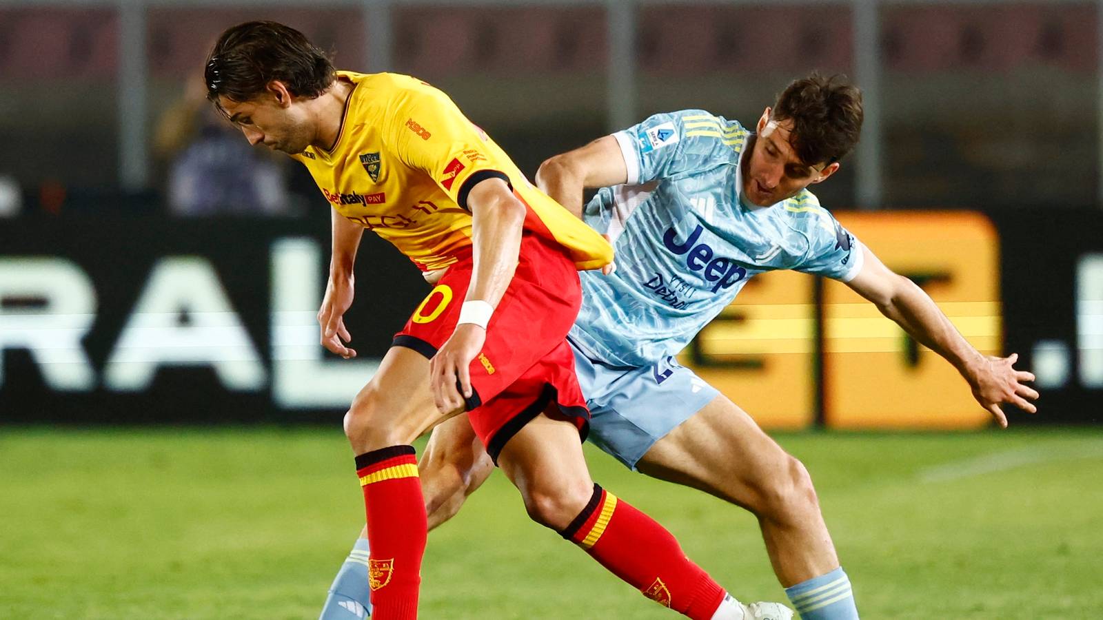 Liverpool given green light to sign £30m defender with "extraordinary profile"