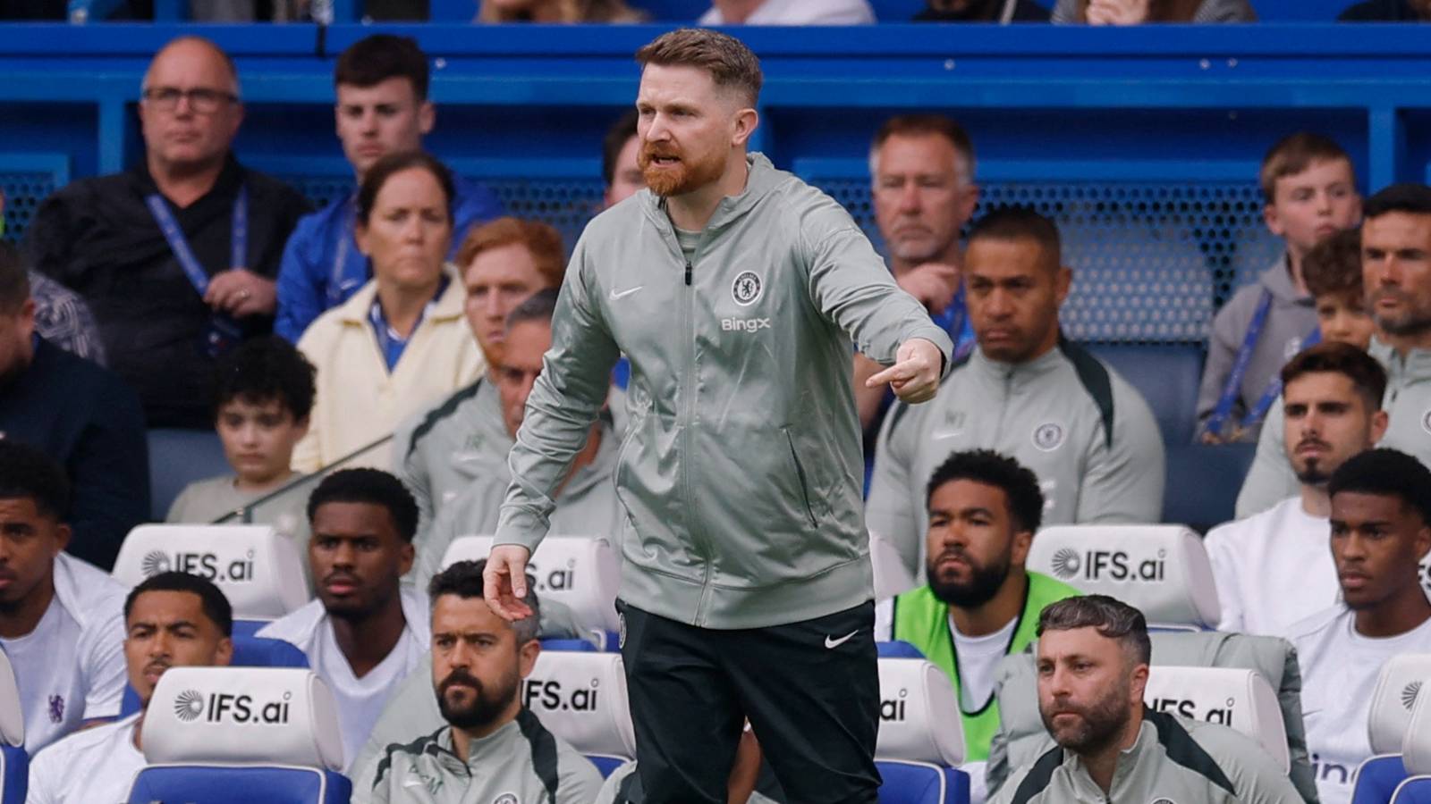 Alan Smith slams ‘lazy’ Chelsea star for ‘calling his team’ against Nottingham Forest Alan Smith slams ‘lazy’ Chelsea star for ‘calling his team’ against Nottingham Forest