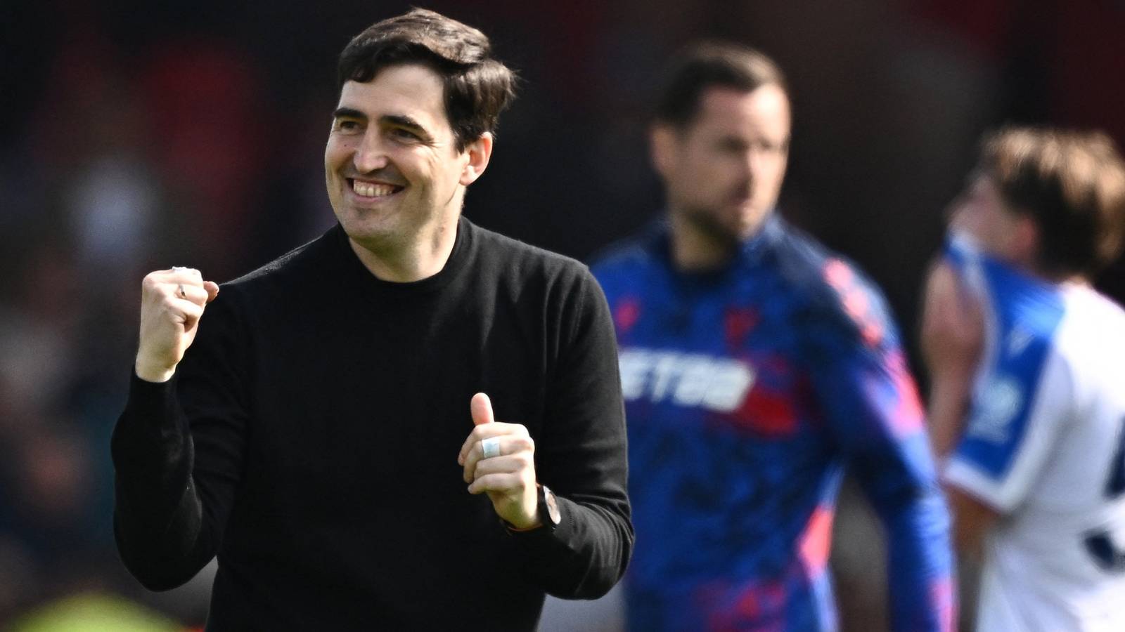 Fabrizio Romano reveals BlueCo’s 28-day ‘plan’ as Iraola ‘delighted’ with Chelsea job Fabrizio Romano reveals BlueCo’s 28-day ‘plan’ as Iraola ‘delighted’ with Chelsea job