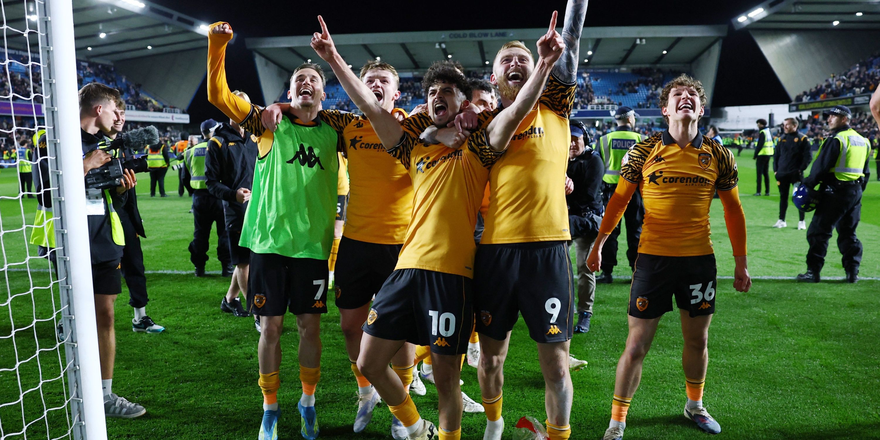 hull city celebrate reaching the playoff final