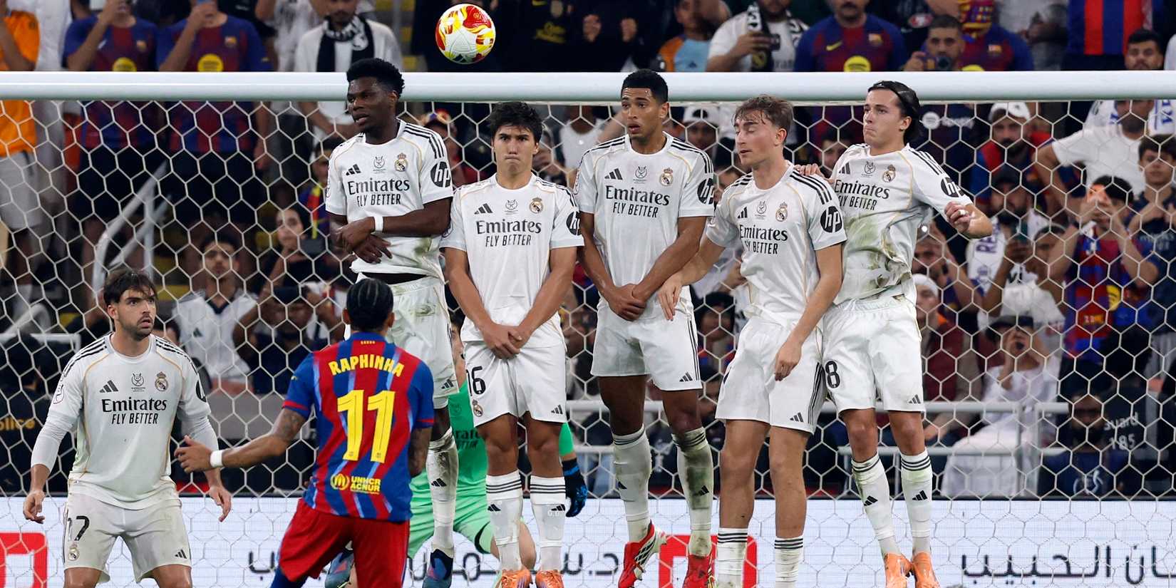 Real Madrid's Aurelien Tchouameni, Real Madrid's Gonzalo Garcia, Real Madrid's Jude Bellingham, Real Madrid's Dean Huijsen and Real Madrid's Alvaro Carreras in the wall