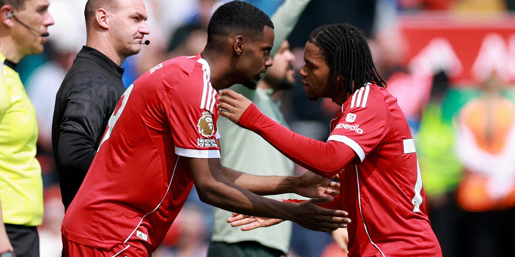 rio-nguomoha-liverpool-isak