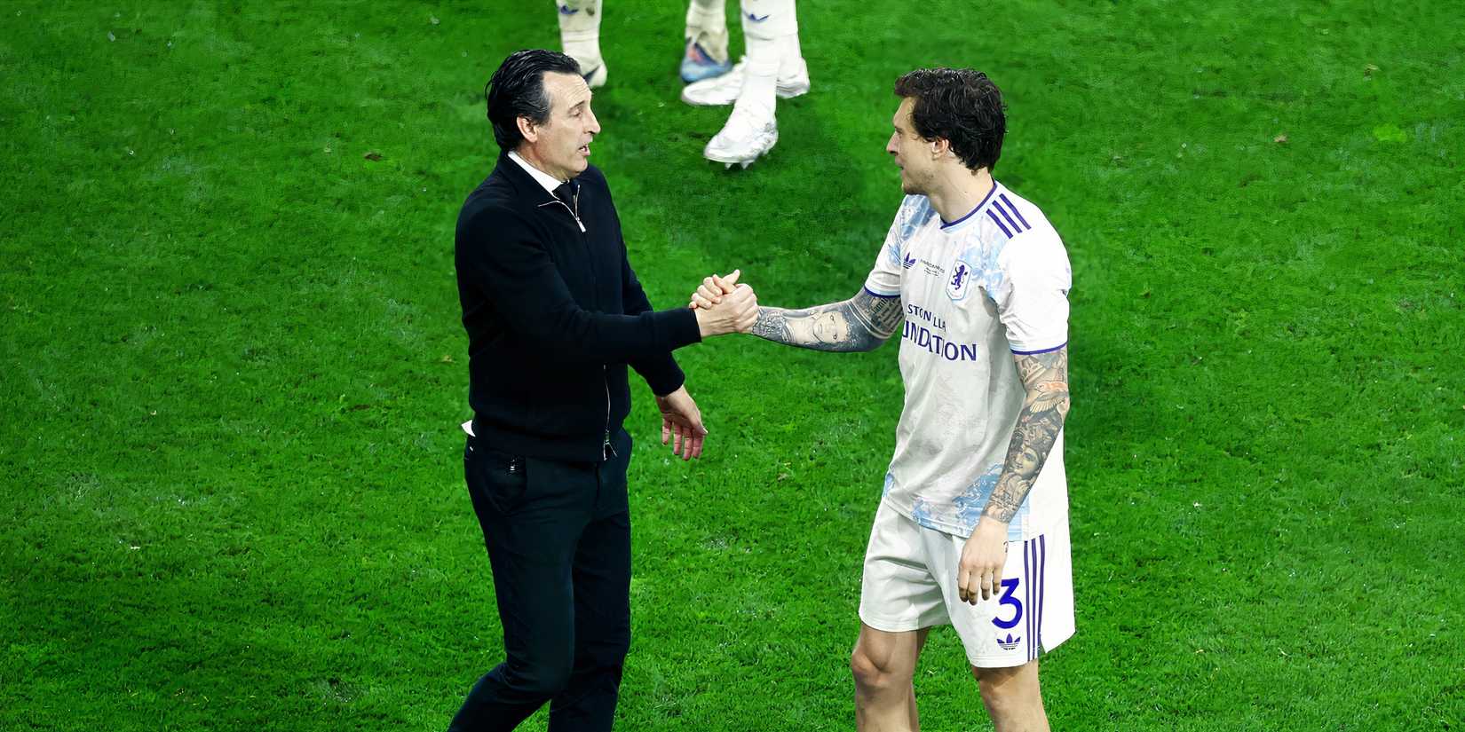 Unai Emery e Victor Lindelof