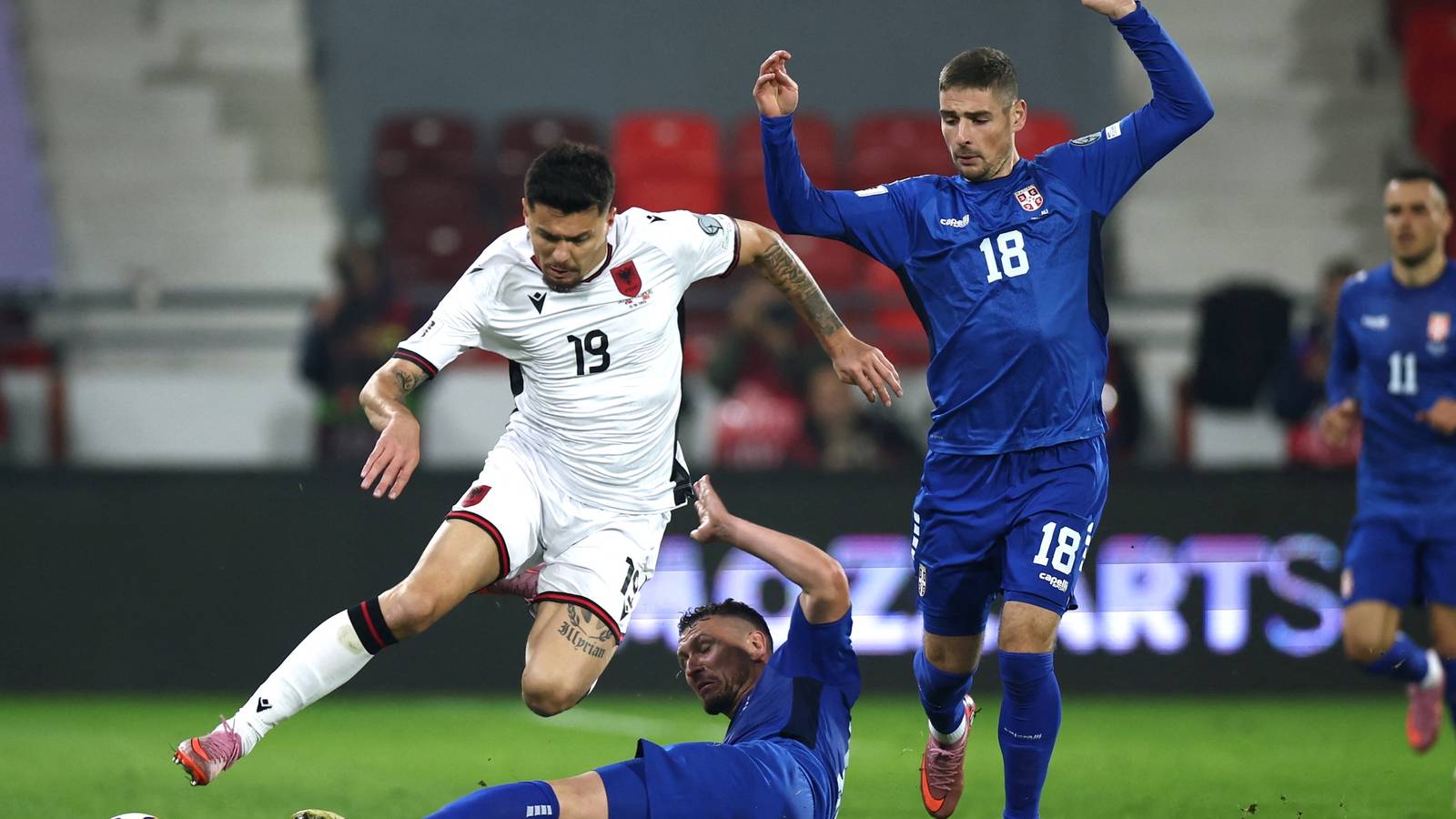 Nottingham Forest and Coventry City battling to sign Bundesliga playmaker this summer