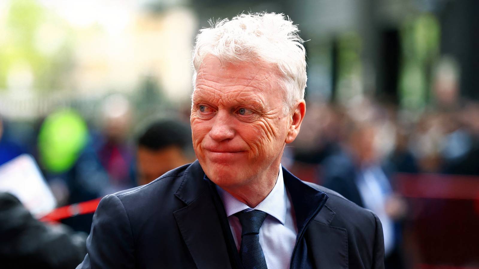 David Moyes thinks the former Man United player is “right” for Everton as talks are expected David Moyes thinks the former Man United player is “right” for Everton as talks are expected