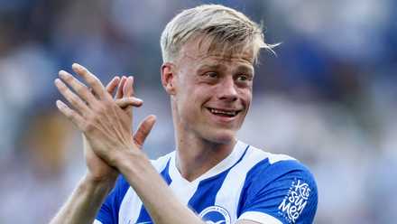 jan-paul-van-hecke-brighton-premier-league