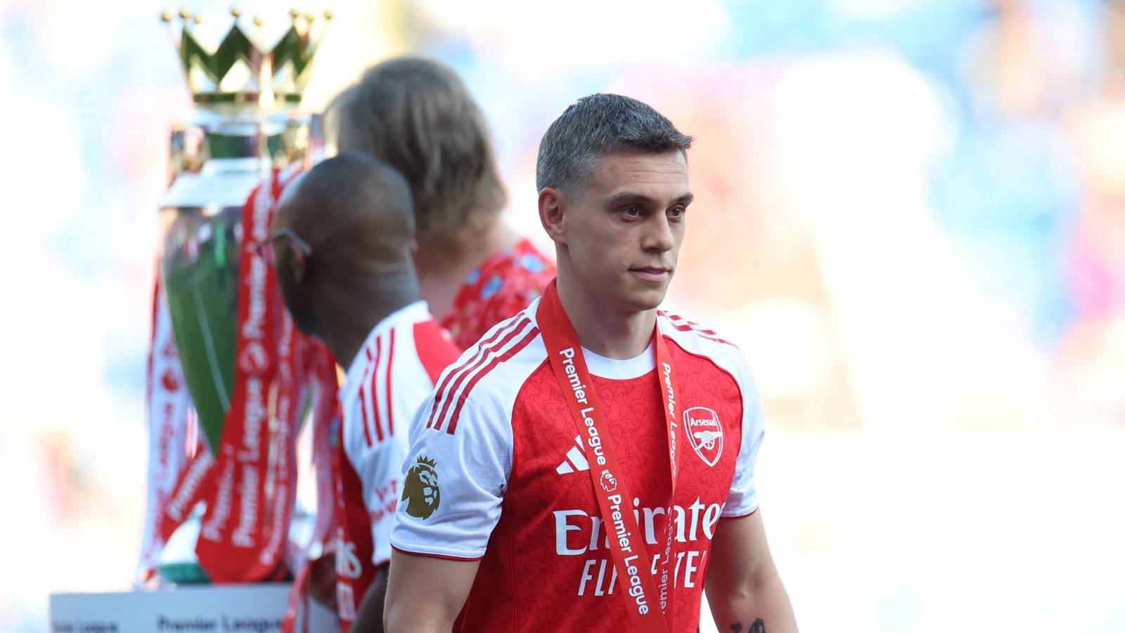 Fabrizio Romano’s exciting Arsenal transfer update is bad news for Trossard Fabrizio Romano’s exciting Arsenal transfer update is bad news for Trossard