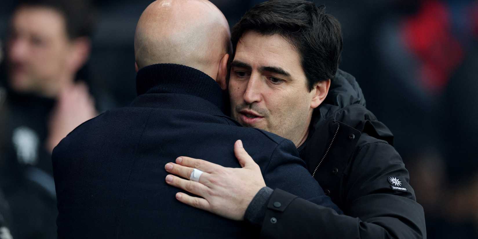 Liverpool manager Arne Slot with AFC Bournemouth manager Andoni Iraola before the match