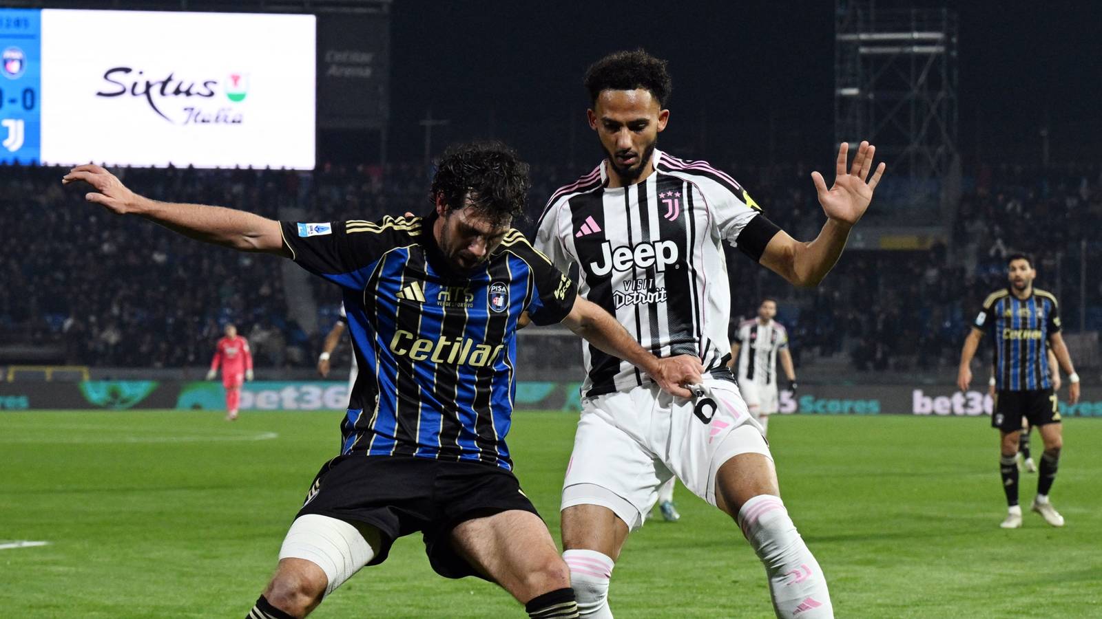 Aston Villa now readying move to sign Lloyd Kelly as cut-price emerges