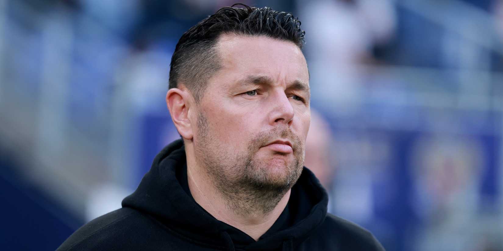 RC Lens coach Pierre Sage before the match