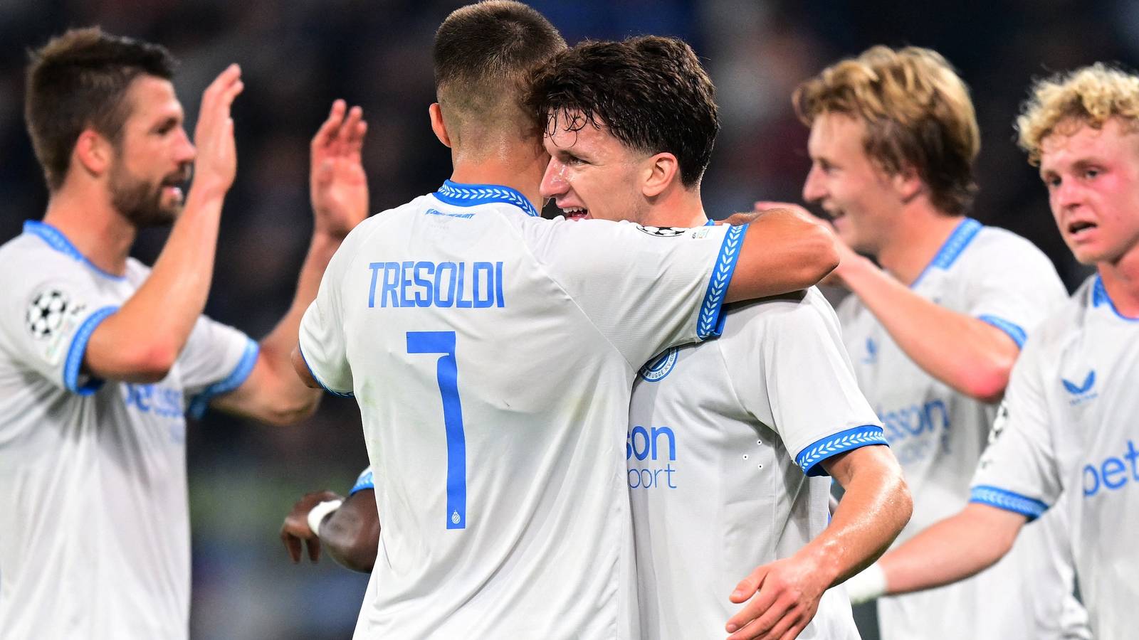 He wants to join: Arsenal in for club-to-club talks to sign £35m star