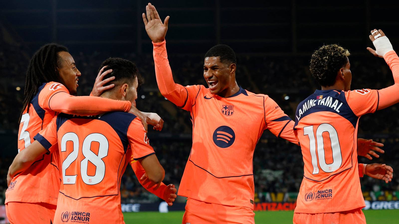Aston Villa and Fulham now make approaches to sign £9m Barcelona player