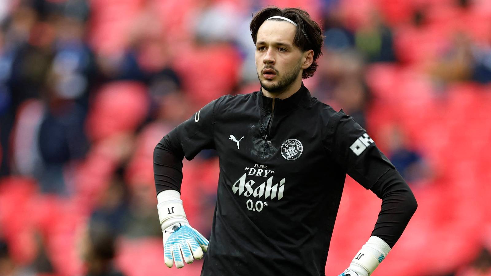 Leeds looking at making 5 more signings alongside Man City's James Trafford