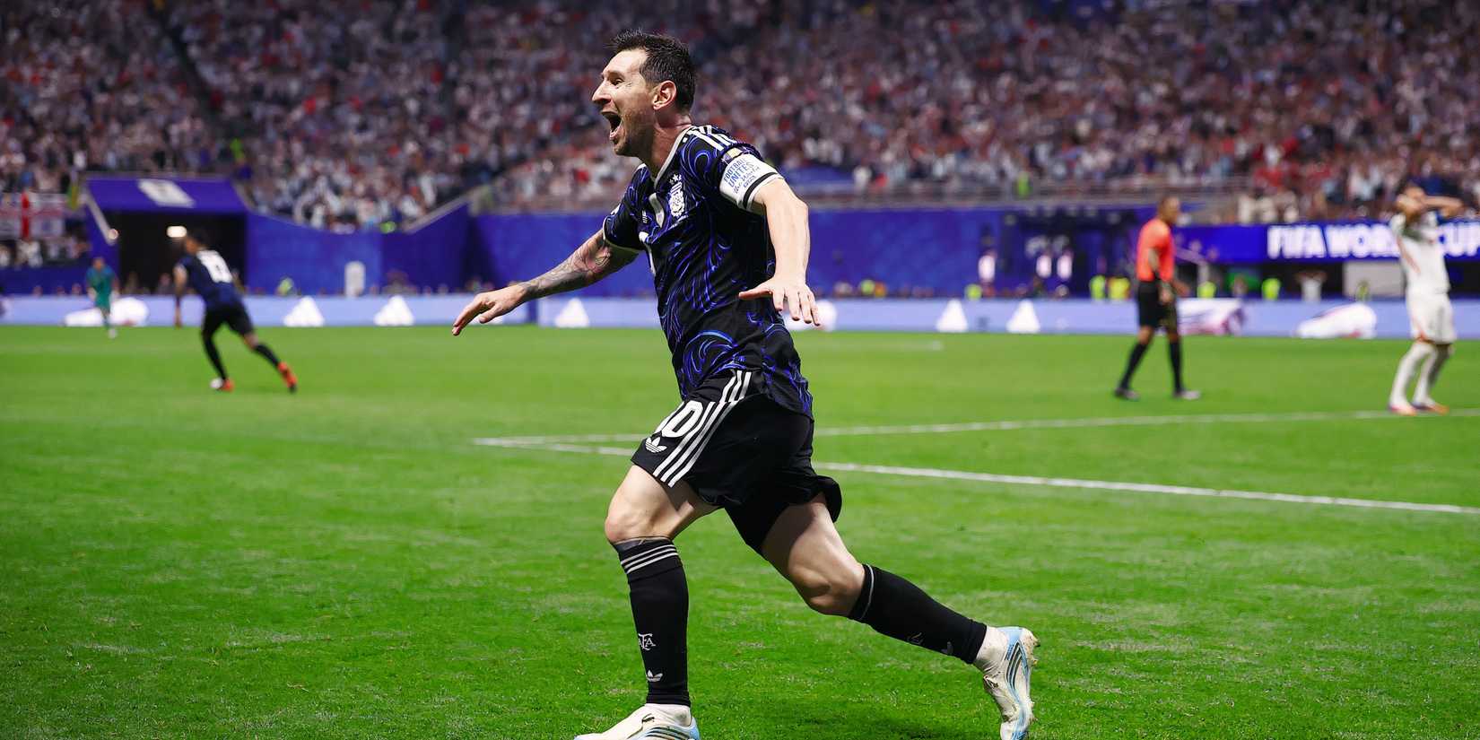 messi celebrating