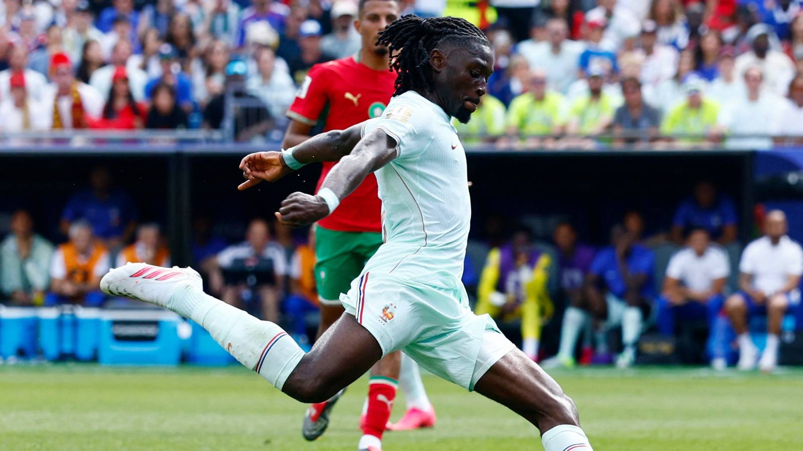 Man Utd learn fresh transfer boost after constant contact to sign Manu Kone