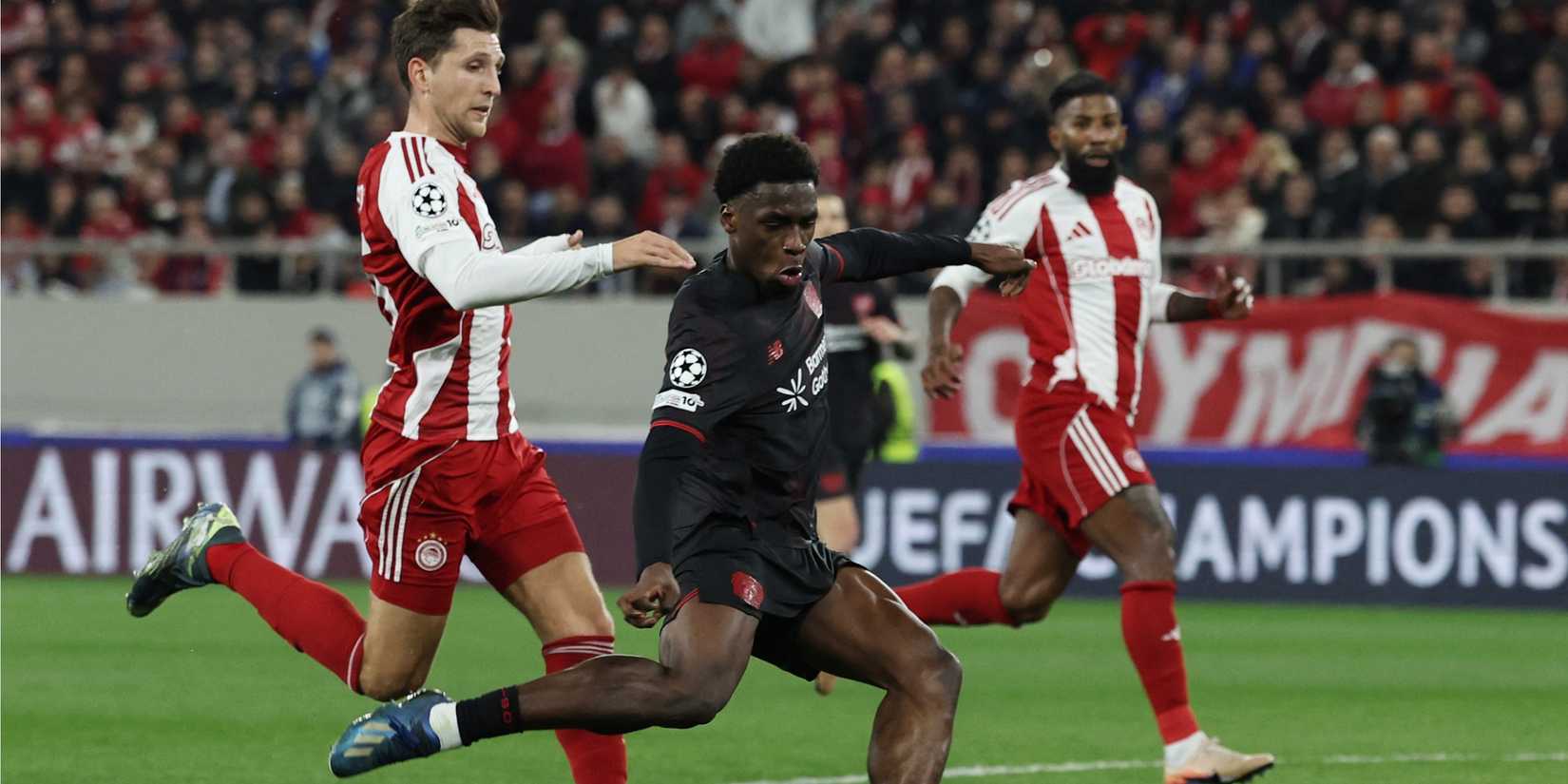 Ernest-Poku-Bayer-Leverkusen