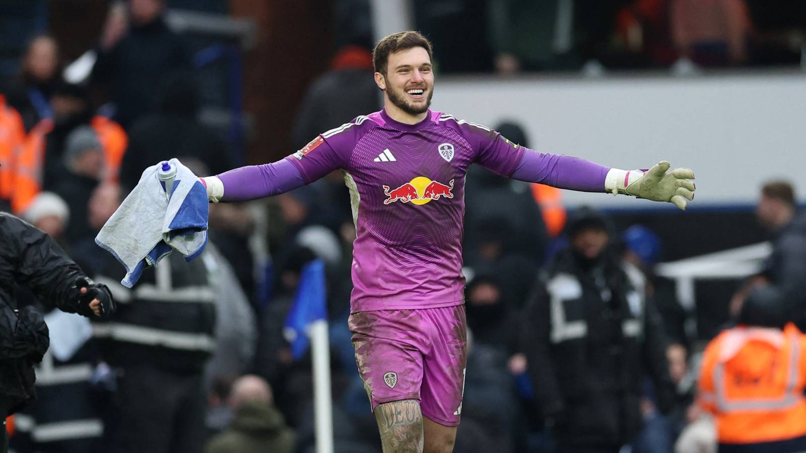 Lucas Perri now one step away from Leeds exit as club reach agreement