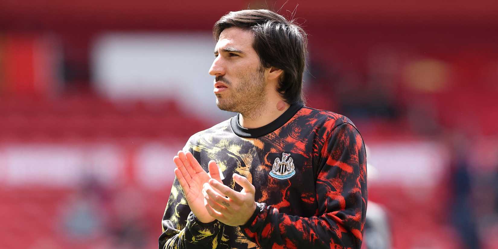 Newcastle United's Sandro Tonali during the warm up before the match 