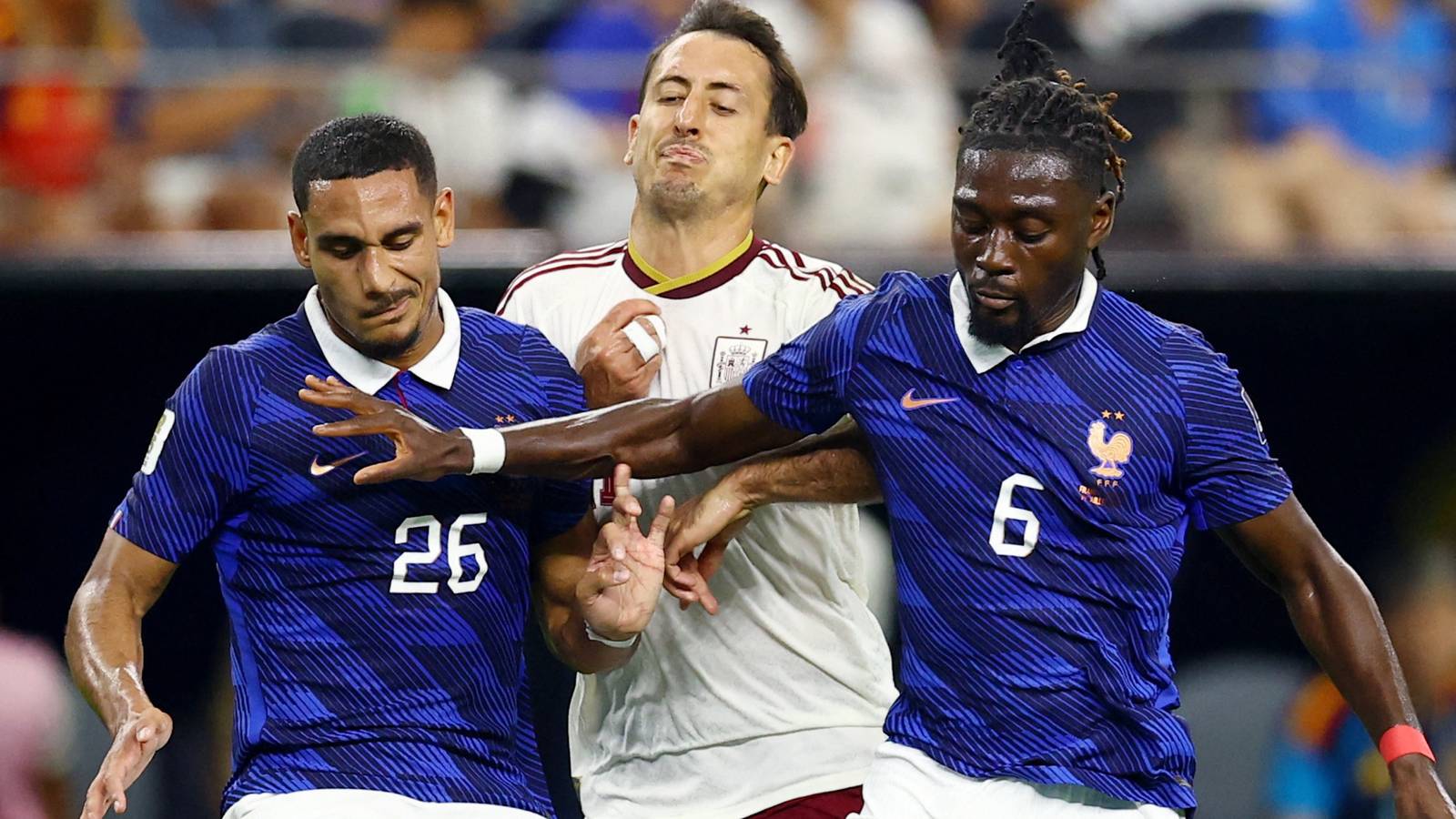 Fabrizio Romano: Man Utd make approach to sign £50m midfielder