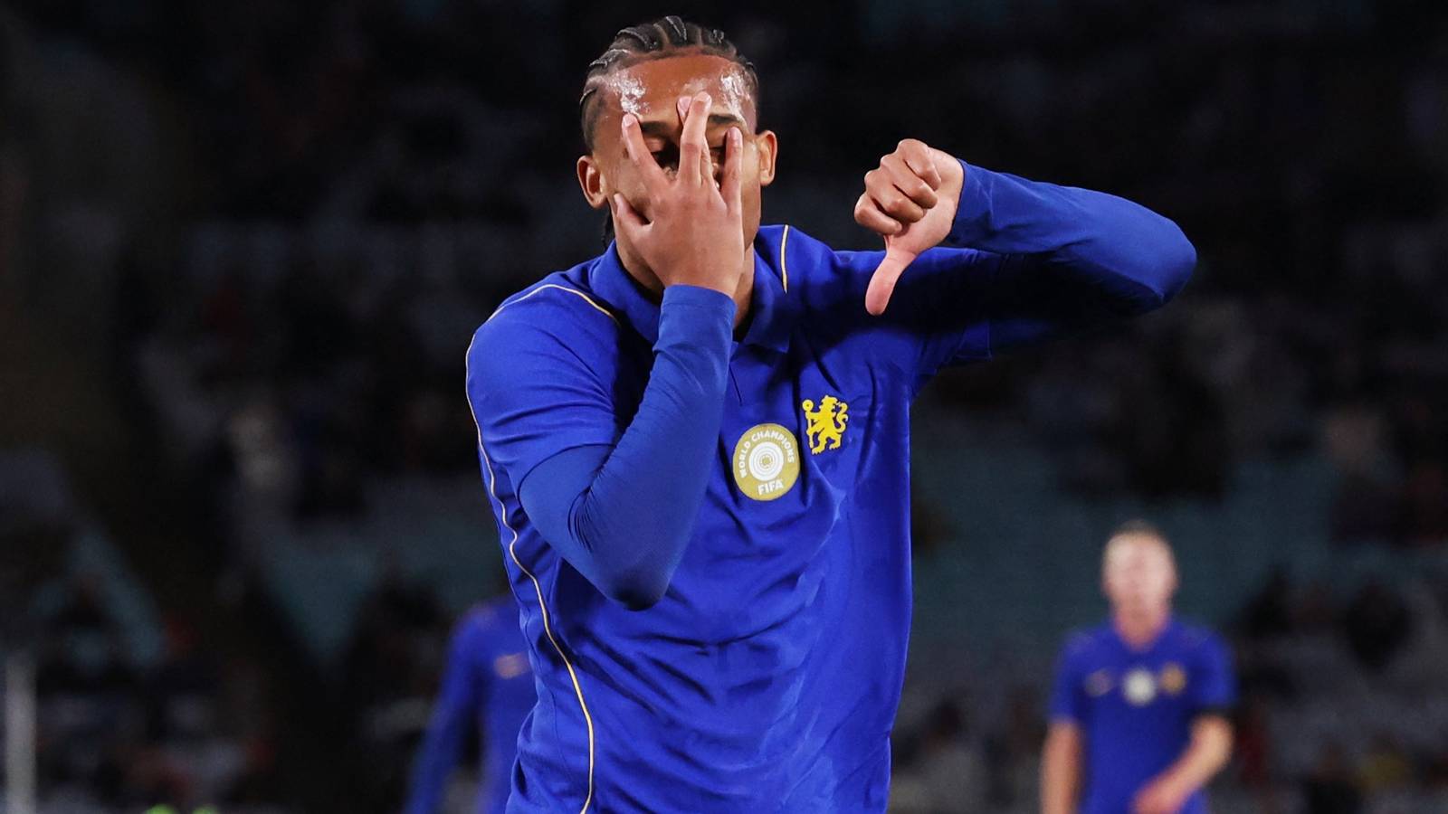 Chelsea scrambling to renew Joao Pedro's contract after Arsenal make approach