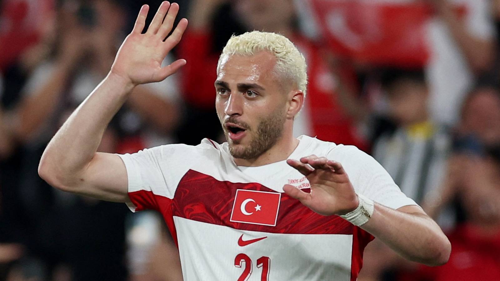 Tottenham told star forward will join them if they bid £13m over Everton's offer