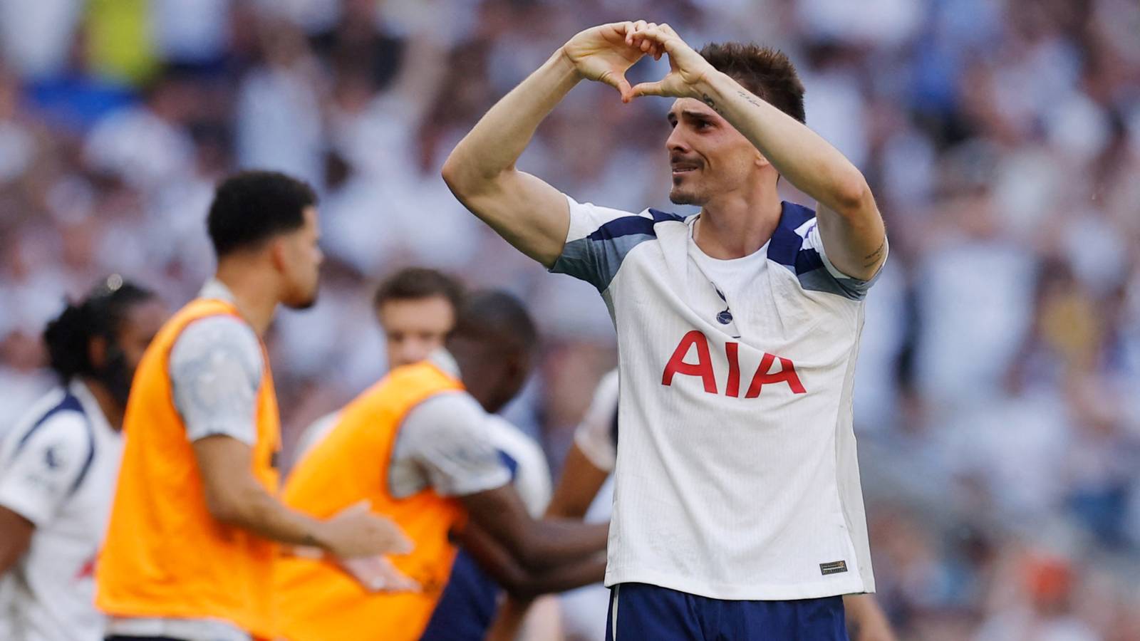 Aston Villa launch unmatchable offer to sign Joao Palhinha as talks confirmed