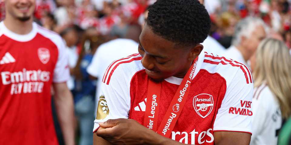 myles-lewis-skelly-arsenal