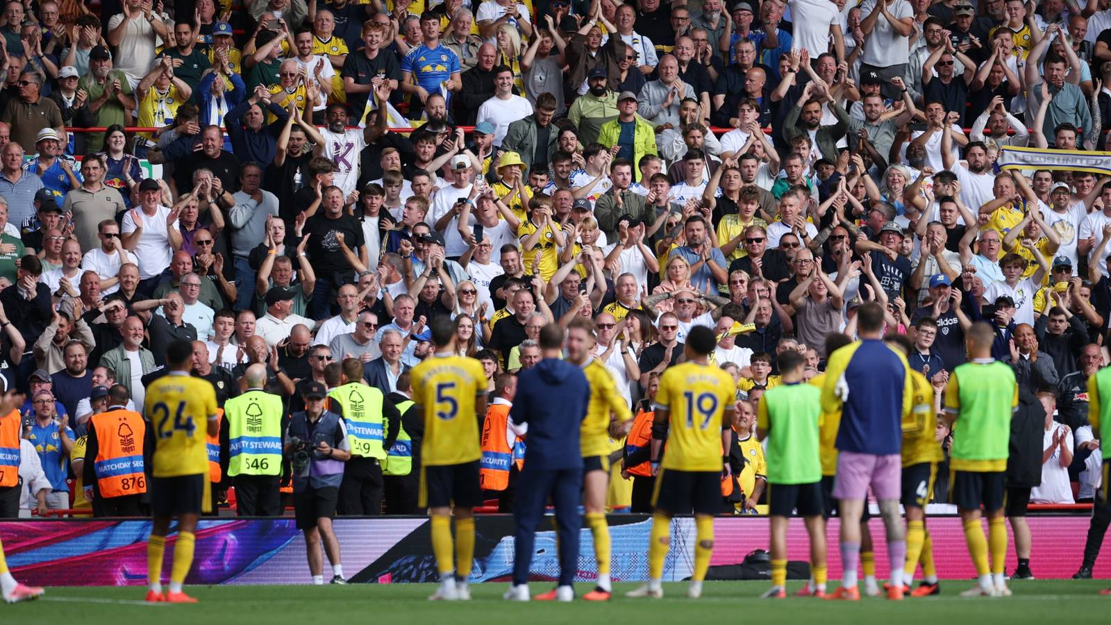 Leeds working to sell senior player before £4.3m signing can go through