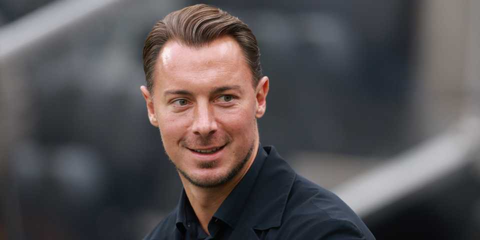 Newcastle United manager Matthias Jaissle looks on during the match 