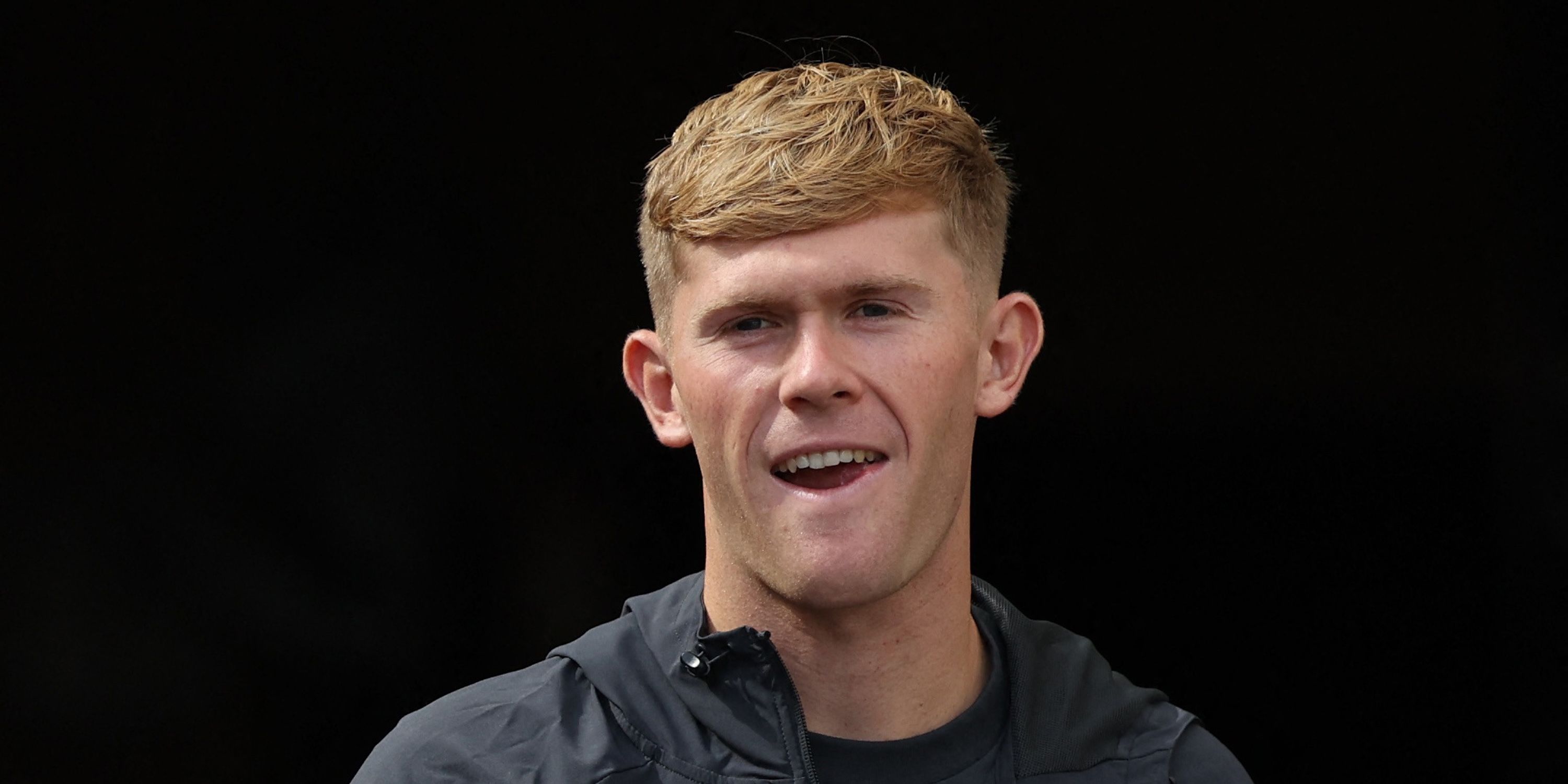 Newcastle United's Lewis Hall arrives at the stadium ahead of the match