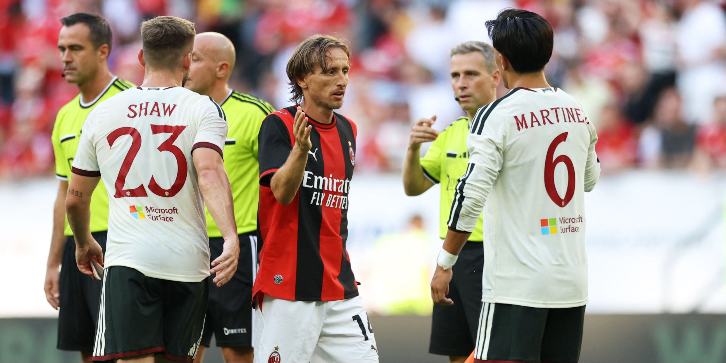 Shaw-Martinez-Man-Utd-Milan